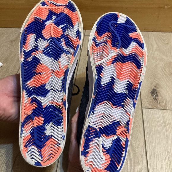 Mens Nike SB Zoom Sneakers - Picture 6 of 7